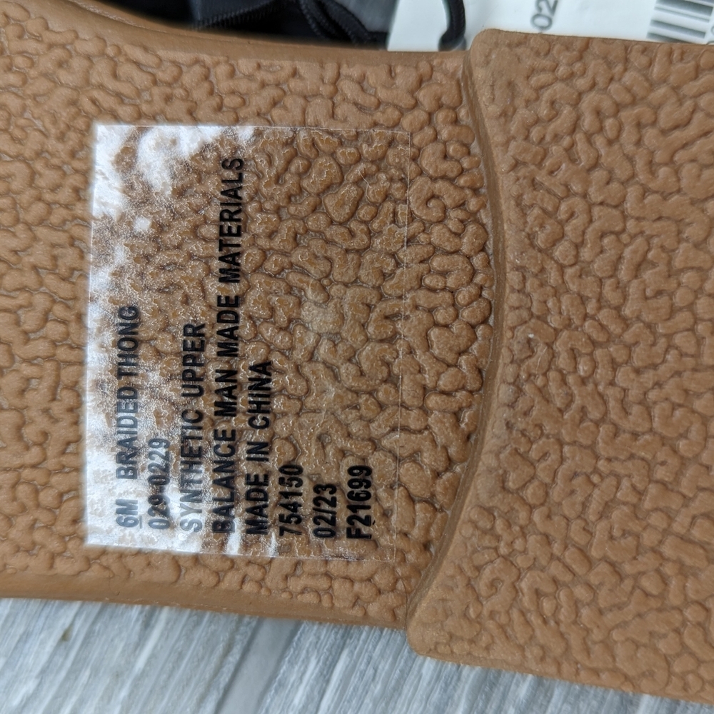 Sandles - Picture 4 of 5